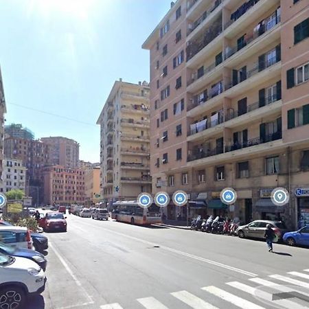 Titti'S House - Parcheggio Custodito In Garage Gratis Genua Zewnętrze zdjęcie